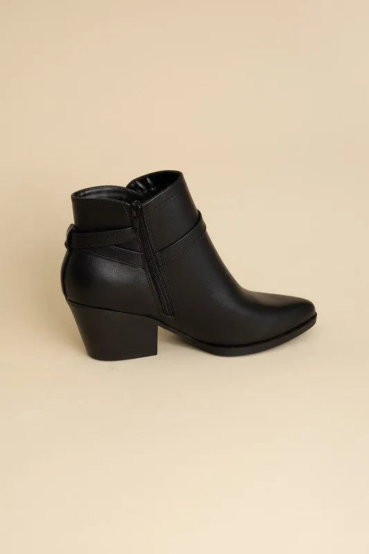 Nora Ankle Boots With Buckle Detail
